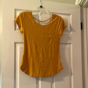 Girls shirt, mix of yellow and orange